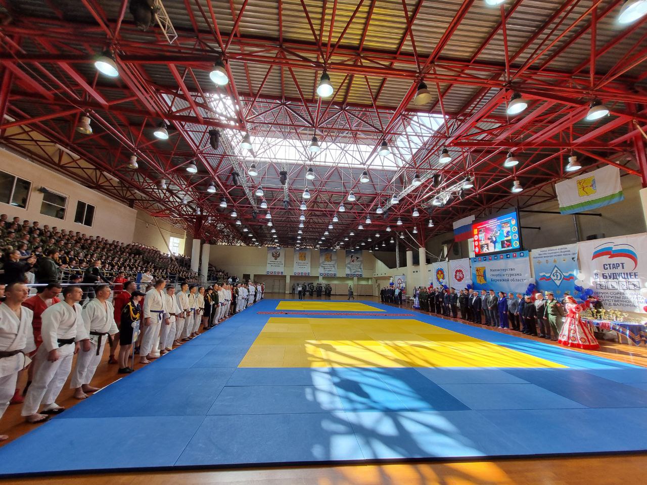 В Кирове стартовал Чемпионат Ракетных войск стратегического назначения по дзюдо и самбо