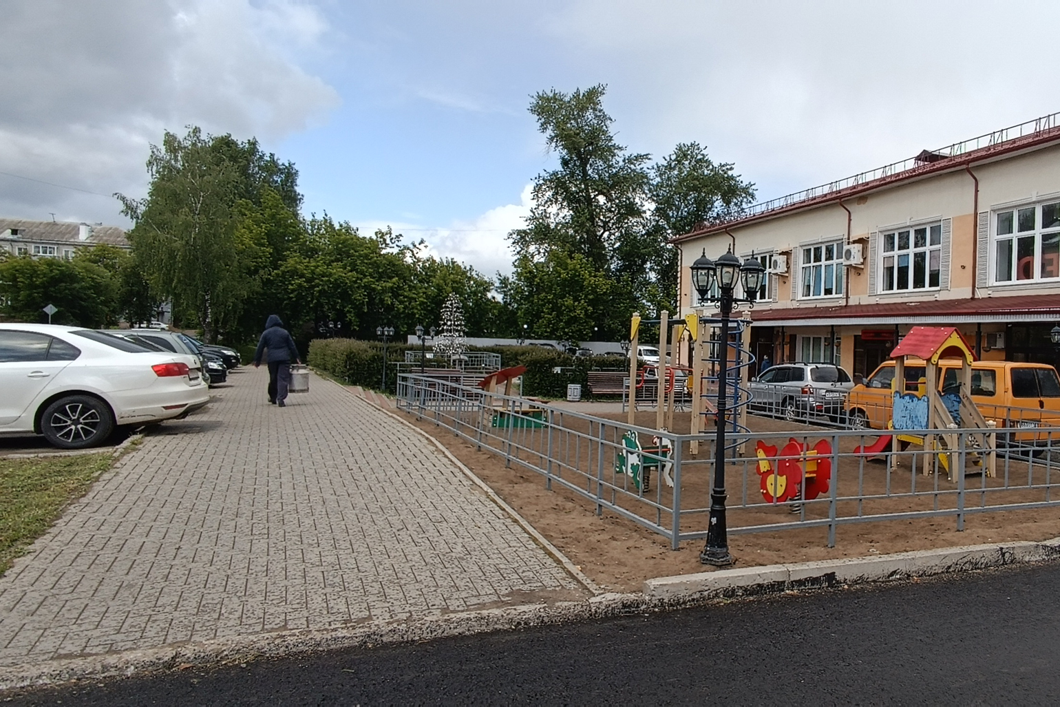 В Слободском в рамках ППМИ отремонтирован еще один тротуар