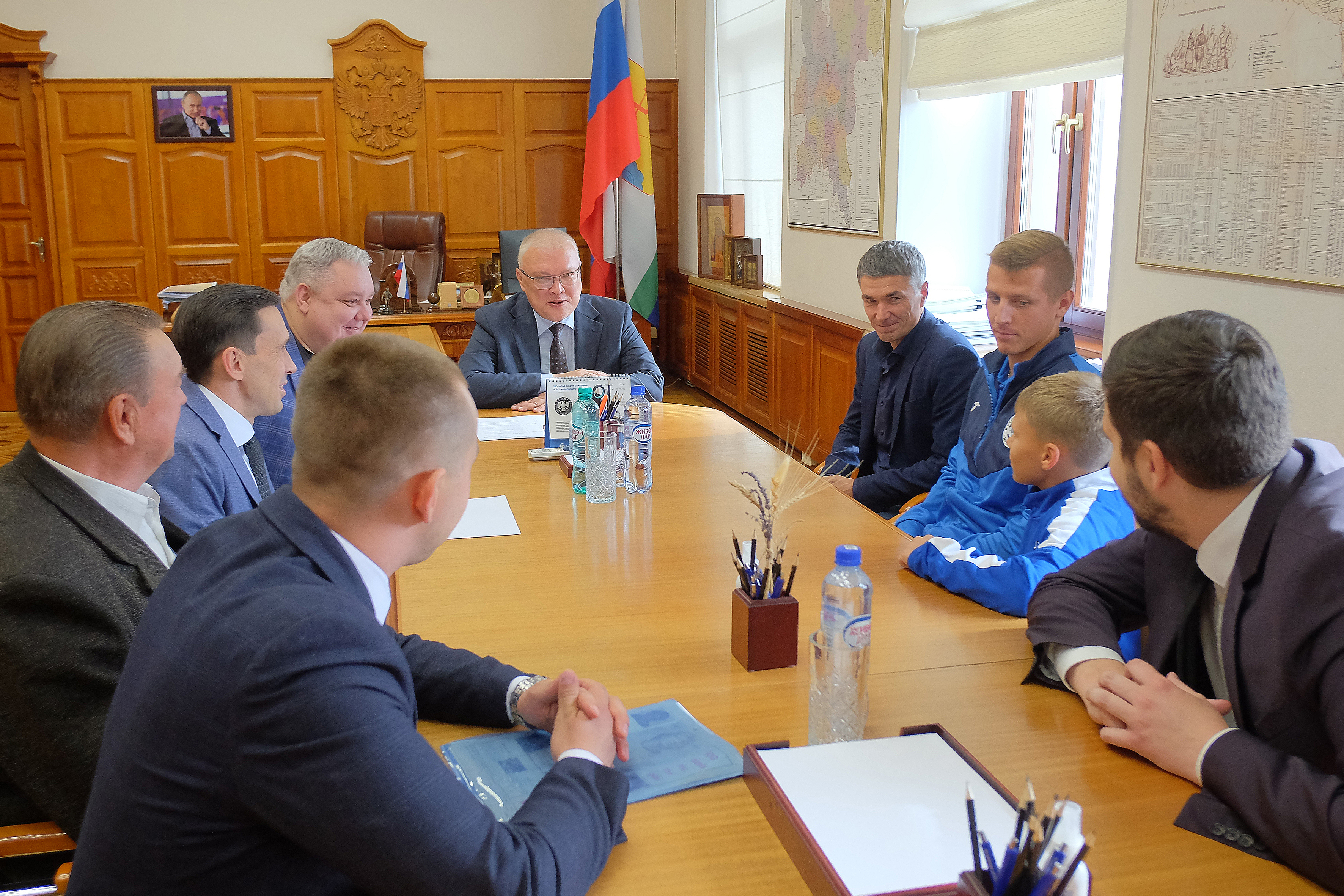 Губернатор Александр Соколов провел встречу с кировскими спортсменами