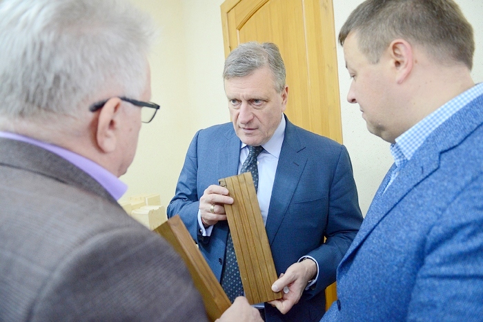 В Кировской области появится постоянная выставочная площадка для предприятий деревообработки