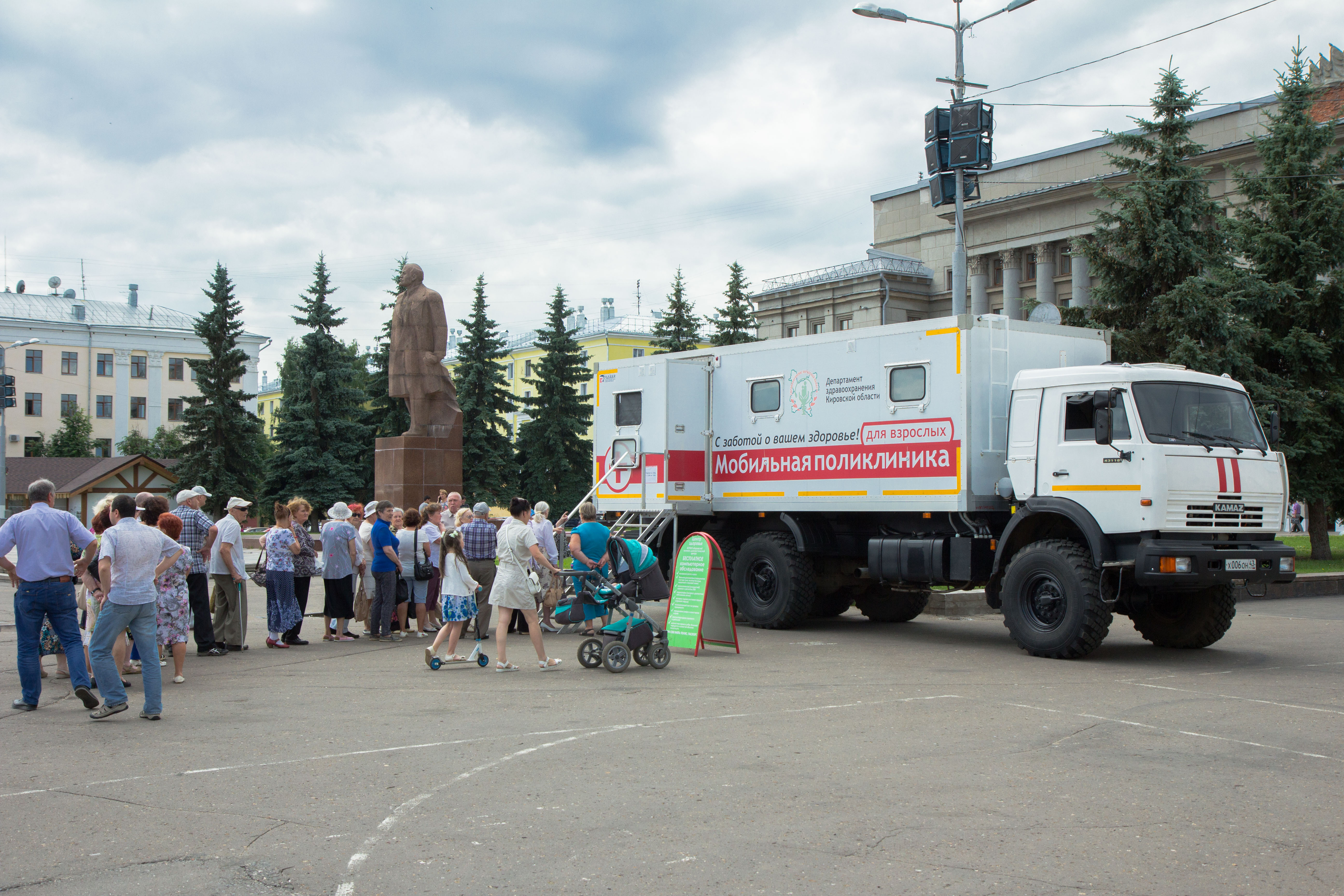 В Кирове продлили акцию по выездному медобследованию