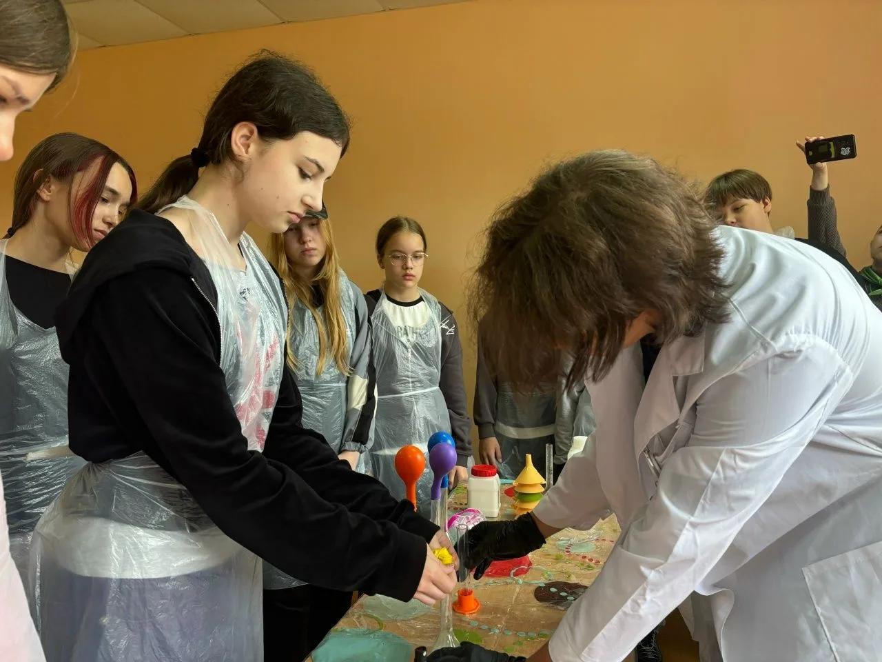 Кировские студенты организуют профориентационные мероприятия в детских лагерях