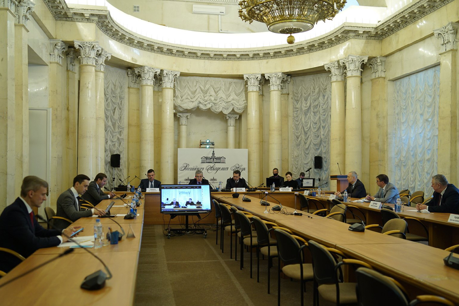 Дмитрий Курдюмов принял участие в заседании совета Российской академии наук
