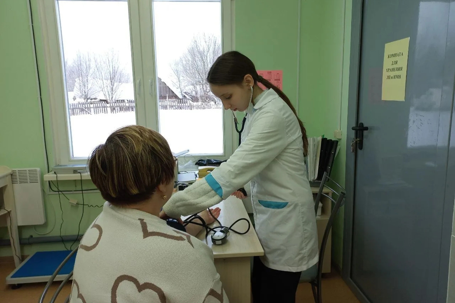 В Омутнинске 43 выпускника медколледжа пришли на работу в местную больницу