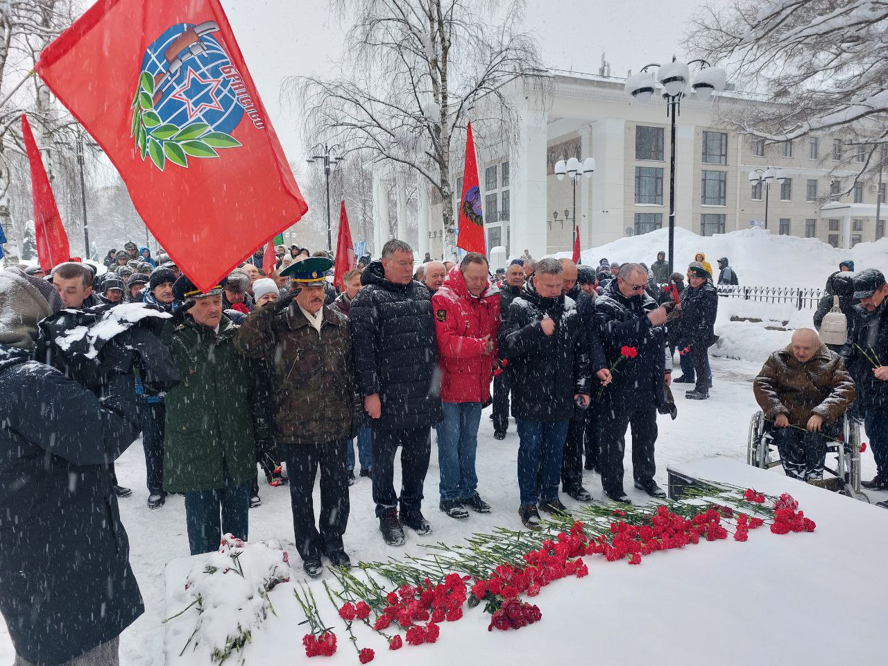 В Кирове прошел митинг в честь Дня памяти воинов-интернационалистов
