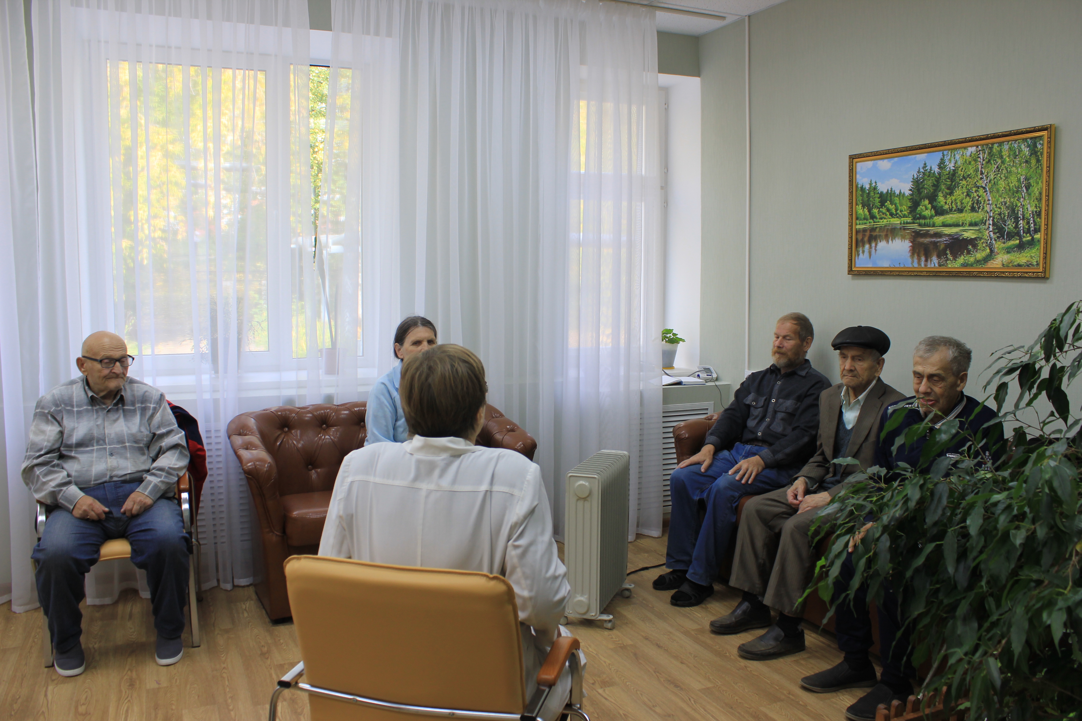 В регионе продолжают открывать группы присмотра за пожилыми людьми 