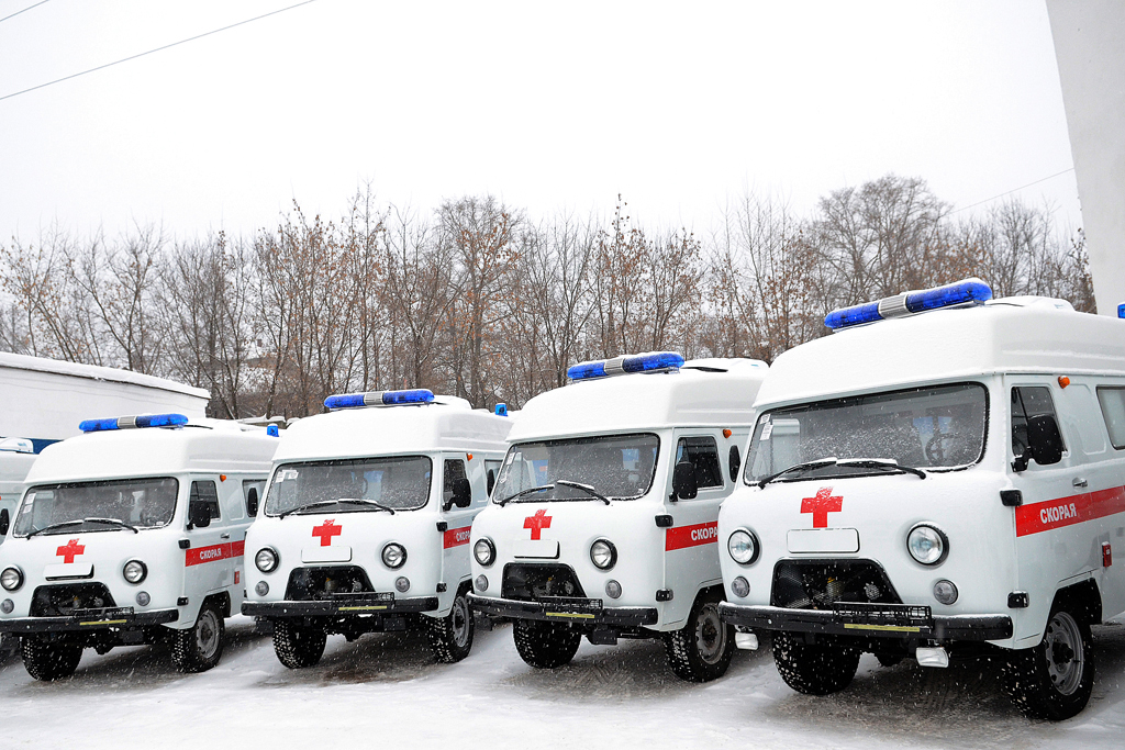 Станция скорой медицинской помощи получила 28 новых автомобилей