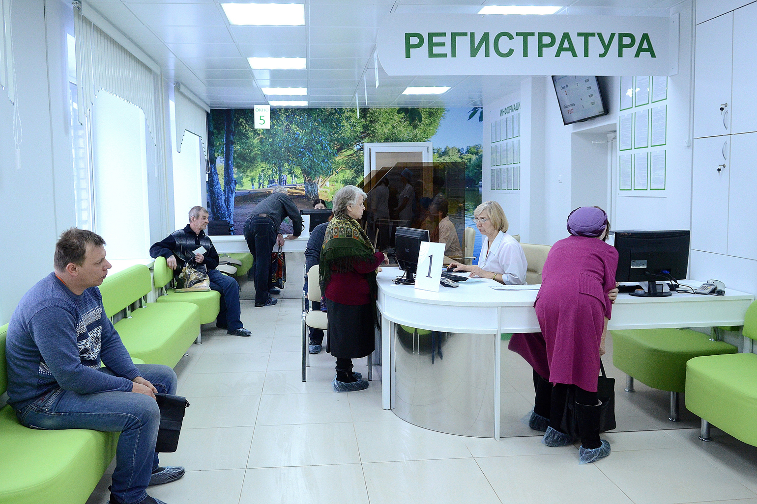 За август произведено более 8 450 стимулирующих выплат сотрудникам медицинских организаций, работающих с COVID-19