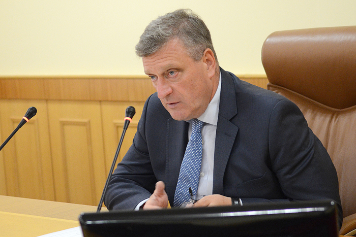 Врио Губернатора области Игорь Васильев провёл первое рабочее совещание с членами Правительства