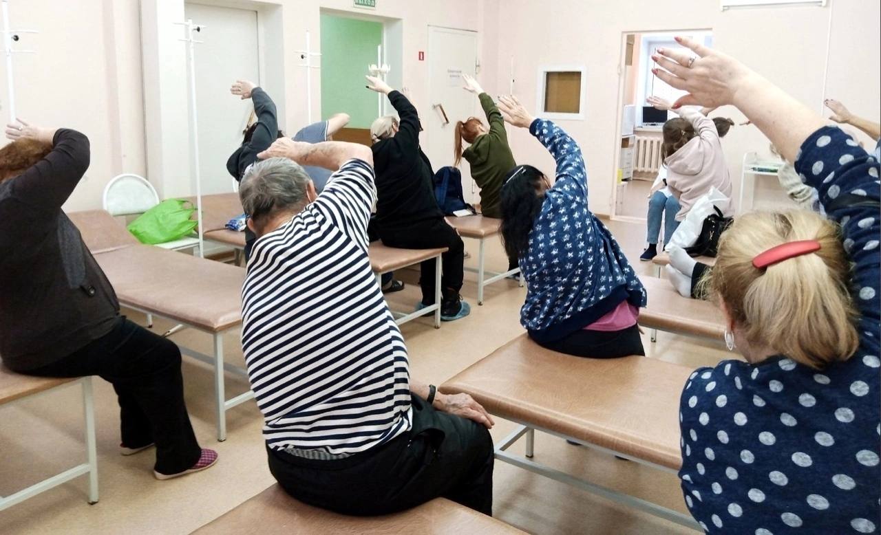 Кировские медики ведут профилактическую работу с населением