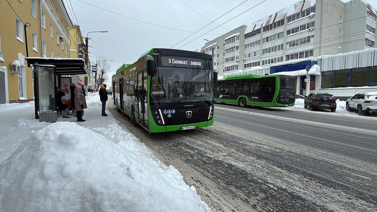 В Кировском «Автотранспортном предприятии» обновлен подвижной состав