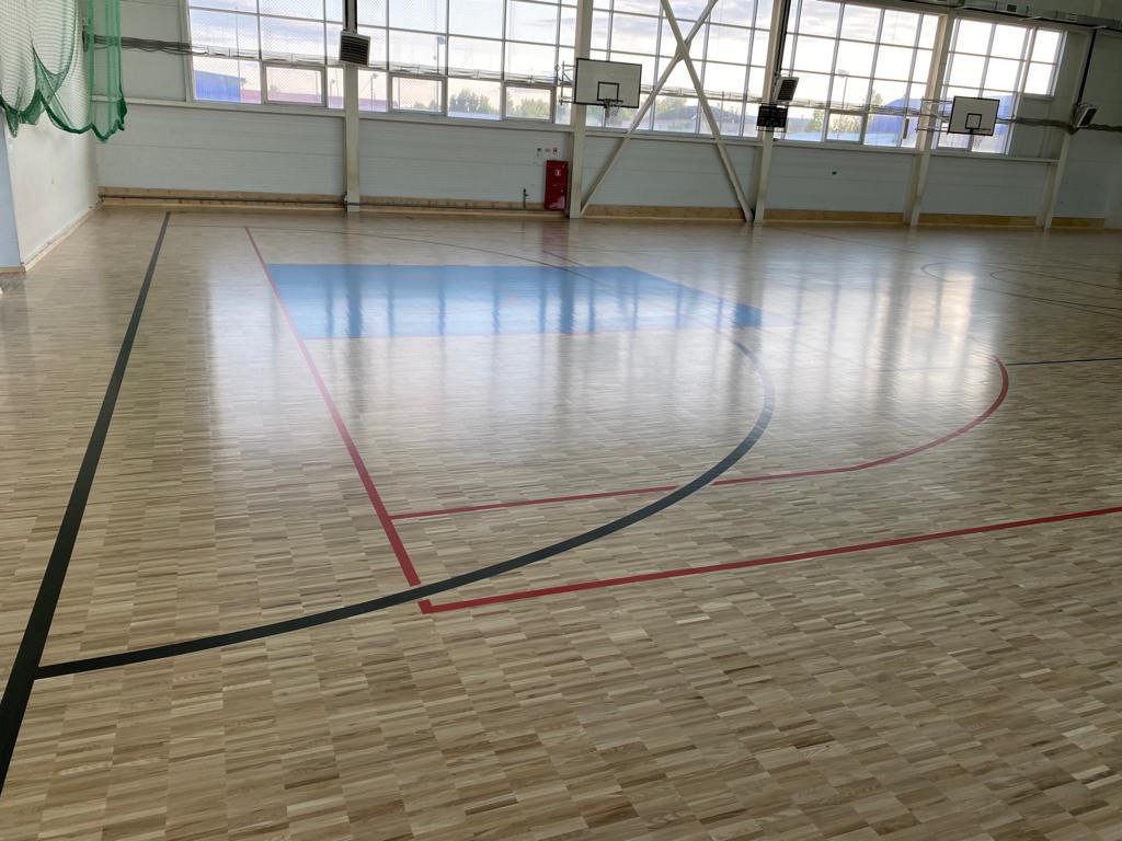 В спортшколе Советска заменили пол