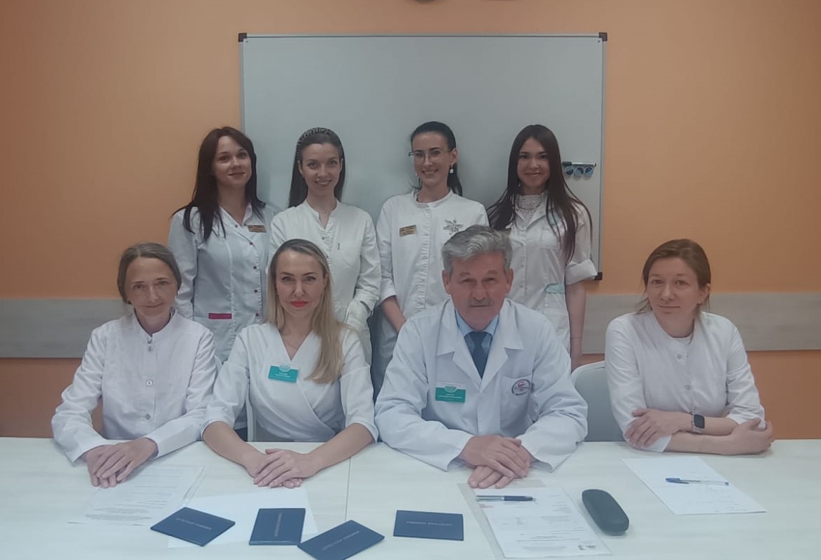 В медицинских организациях региона приступают к работе 4 молодых врача-эндокринолога