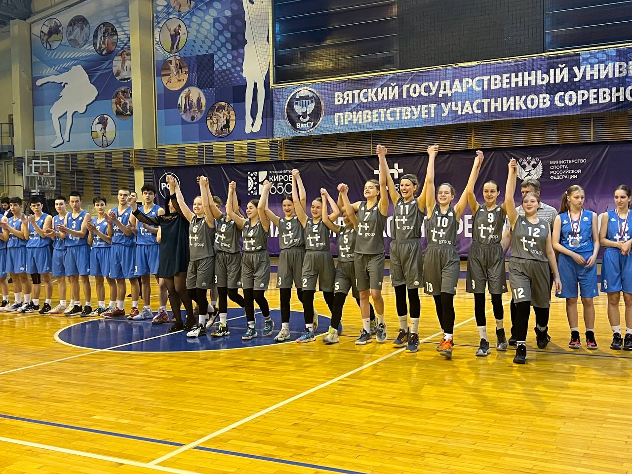 Команда «Кристалл» из Вахрушей вышла в суперфинал Чемпионата ШБЛ «КЭС-Баскет» 