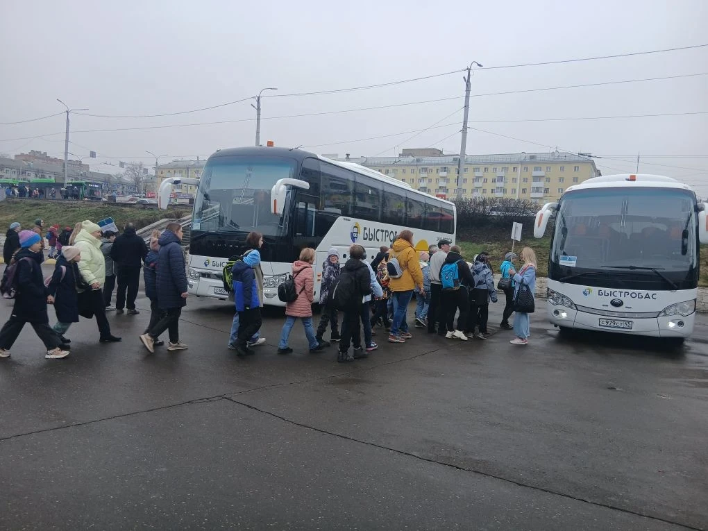 «Сказочный экспресс» прибыл в Киров: туристы оценили вятское гостеприимство