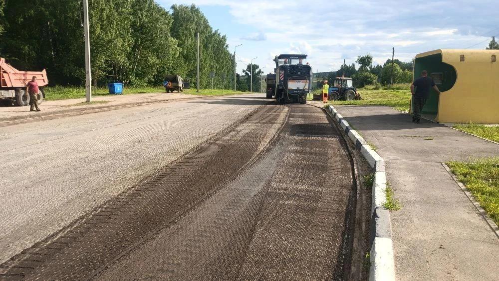 В Кировской области продолжают ремонтировать трассу Киров – Малмыж – Вятские Поляны