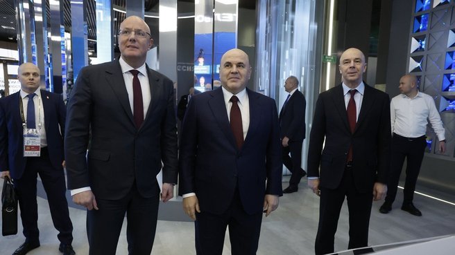 Михаил Мишустин открыл Дни достижений отраслей на выставке «Россия» 