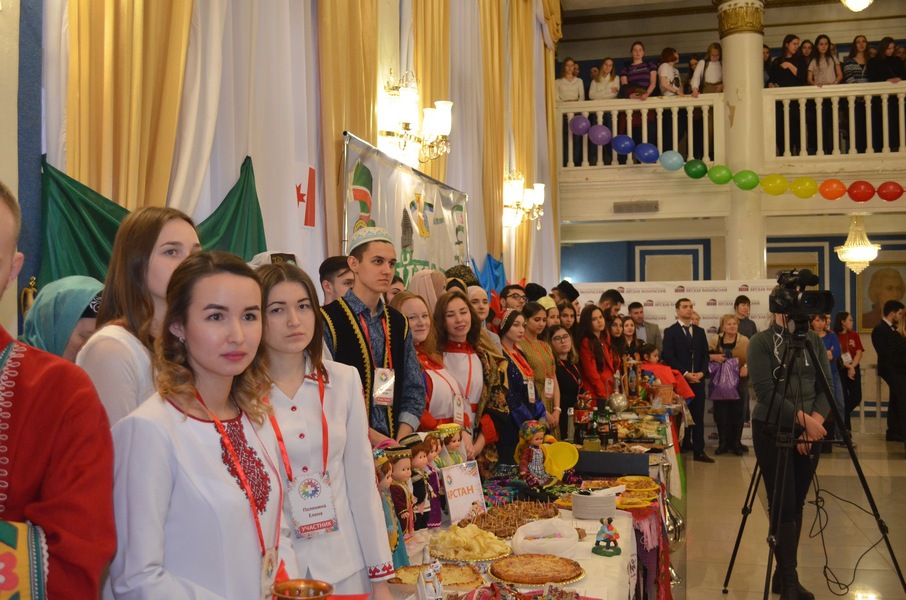 В Кирове состоялся Фестиваль национальных культур медицинских и фармацевтических вузов России
