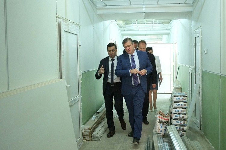 Врачи Кировской областной клинической больницы обсудили с Игорем Васильевым развитие медицинского туризма