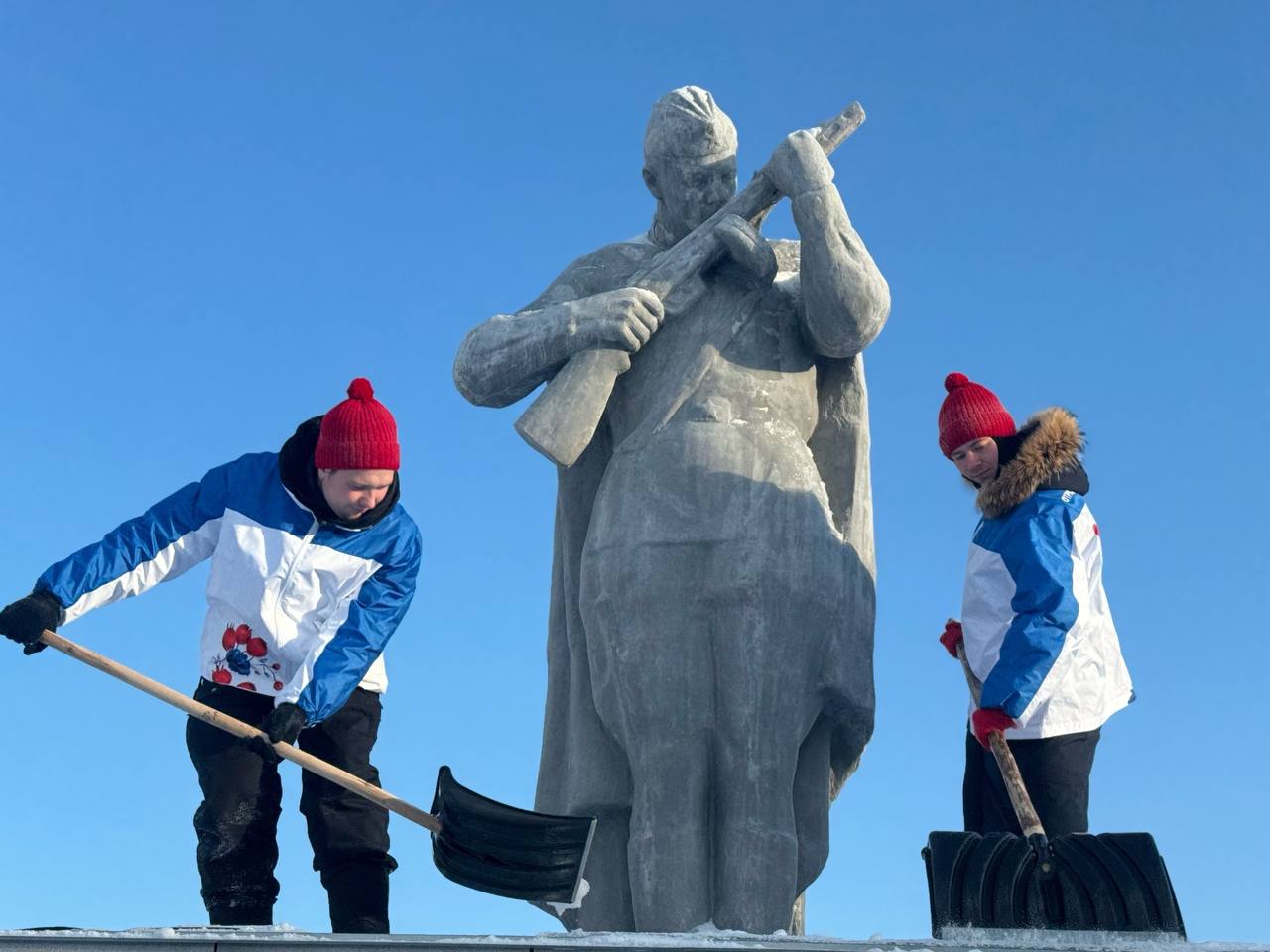 «Снежный десант» помог жителям 50 населенных пунктов Кировской области