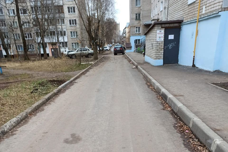 Региональный центр компетенций проверил качество благоустройства во дворах Кирова