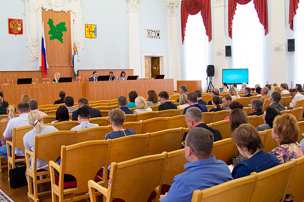 Дмитрий Курдюмов напомнил главным врачам медучреждений о важности всеобщей диспансеризации населения