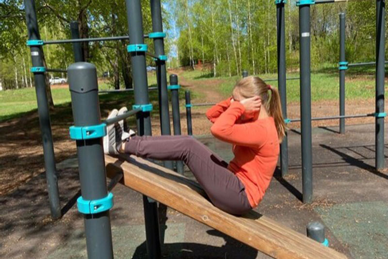 «Первым делом вышла на спортивную площадку у дома»: кировчанам разрешили заниматься спортом на улице