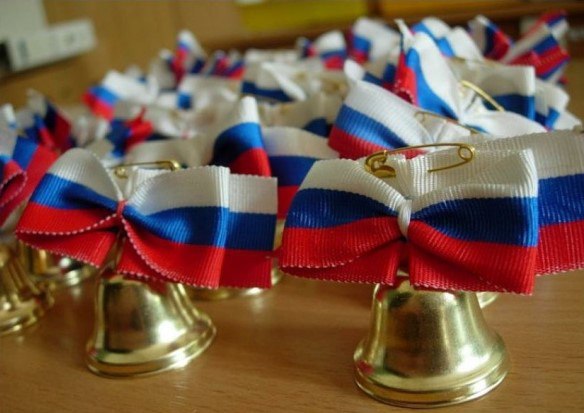 Александр Соколов поздравил кировских выпускников с окончанием школы