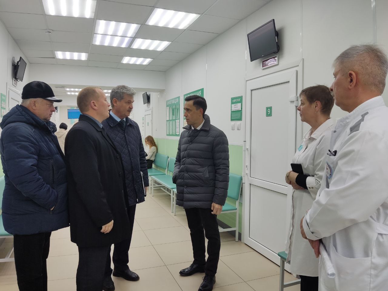 Первый заместитель председателя правительства Кировской области поручил региональному минздраву завершить модернизацию поликлиники в Лянгасово