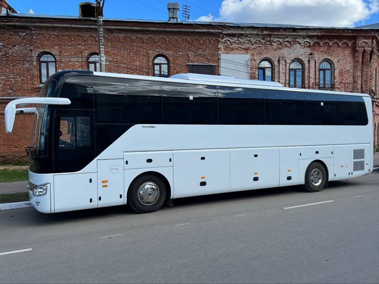 Для спортсменов Кировской области приобретен новый автобус 