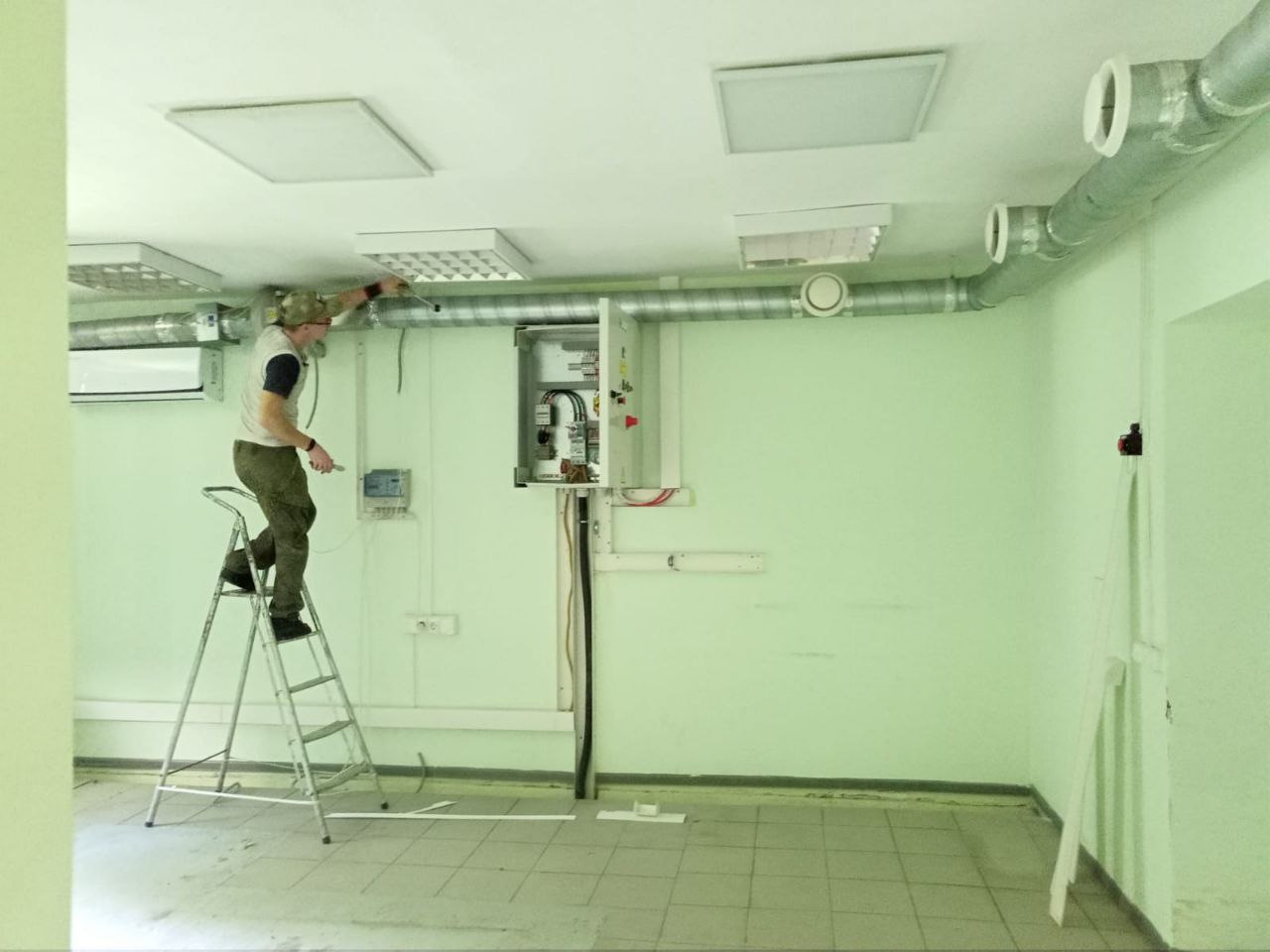 В Котельничской ЦРБ началась подготовка к установке нового томографа