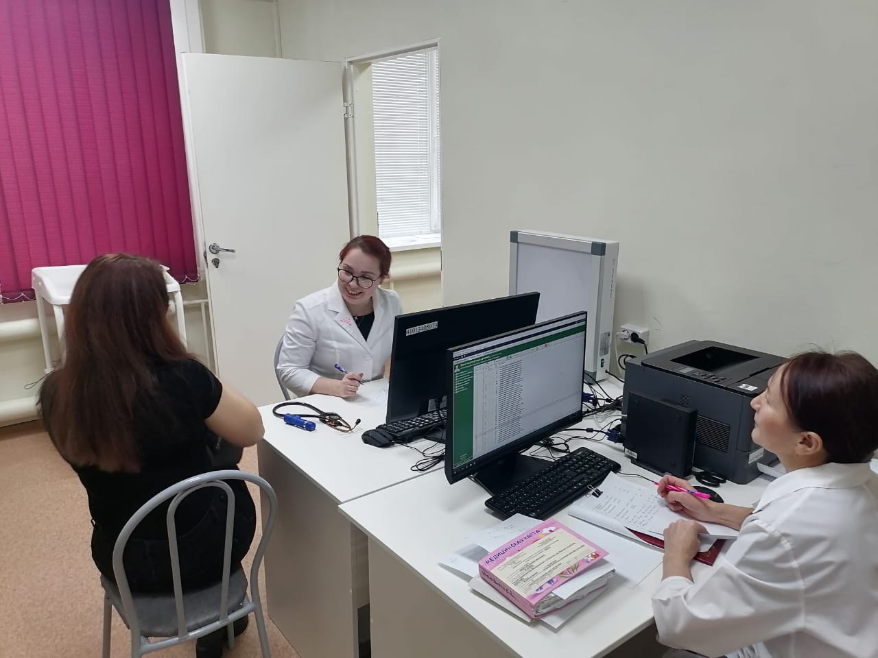В Вятских Полянах врачи детской областной больницы приняли 150 детей 