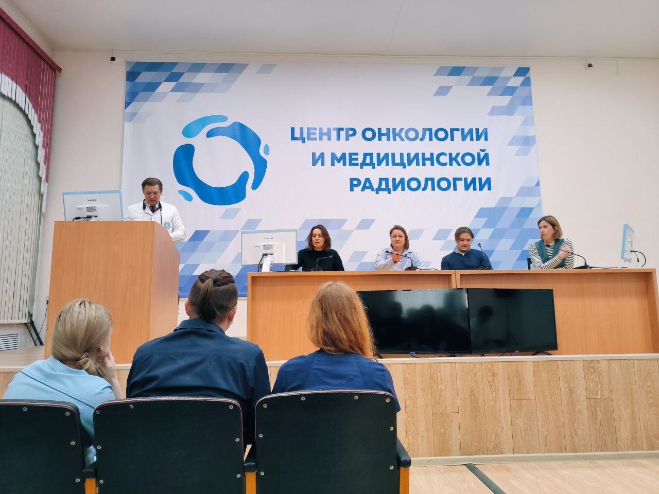 Федеральные эксперты высоко оценили работу онкологической службы Кировской области