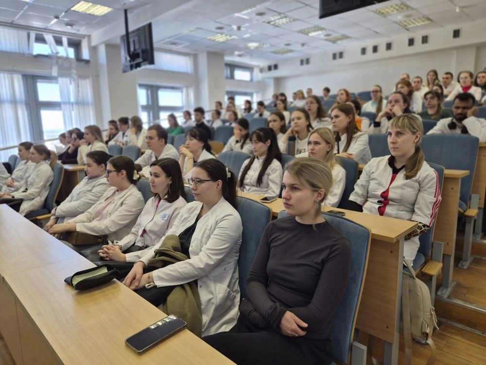 Молодых врачей в больницах Кировской области будут курировать наставники