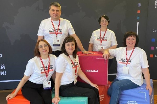 Управленческая команда кластера «Химическая отрасль» проходит обучение в «Сенеже»