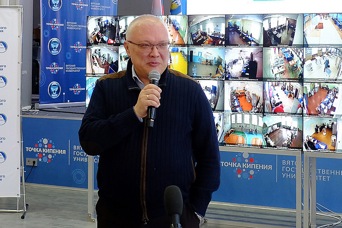 Александр Соколов: люди демонстрируют всему миру, что мы сплочённая единая страна