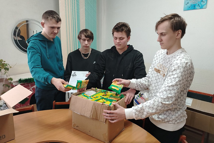 Студенты Кировской области помогают участникам СВО и их семьям
