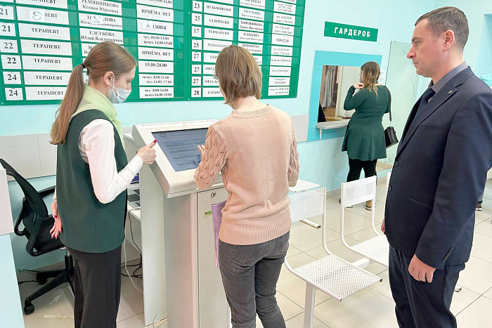 В Кирове продолжается проверка поликлиник