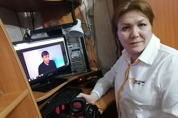 Советники директоров по воспитанию приняли участие во всероссийском родительском собрании