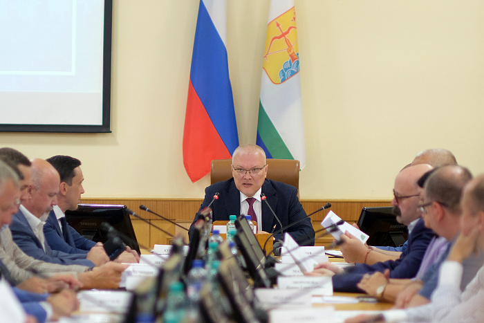 К 650-летию Кирова отремонтируют тротуары и остановки в центре города