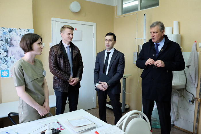 Шабалинская ЦРБ пополняется новыми специалистами