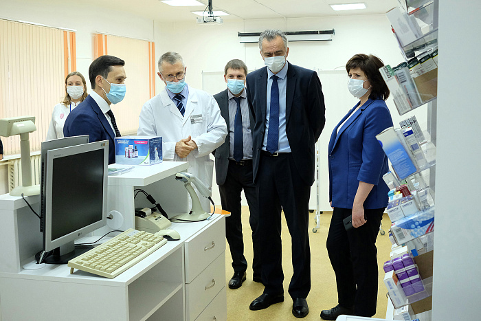 В Кировском медицинском колледже созданы новые мастерские, оснащенные современным оборудованием