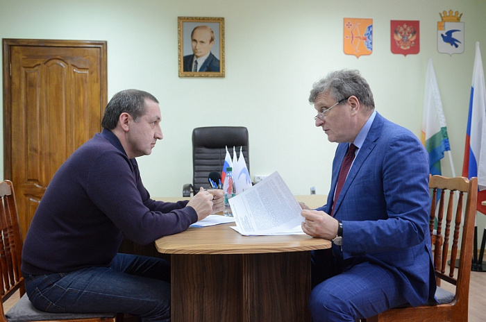 Игорь Васильев поможет в восстановлении дома культуры в селе Савали