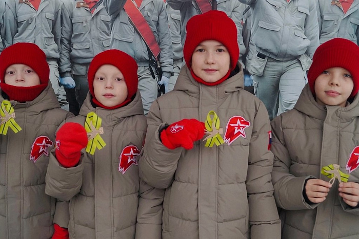 Юнармейцы Кировской области почтили память блокадников 