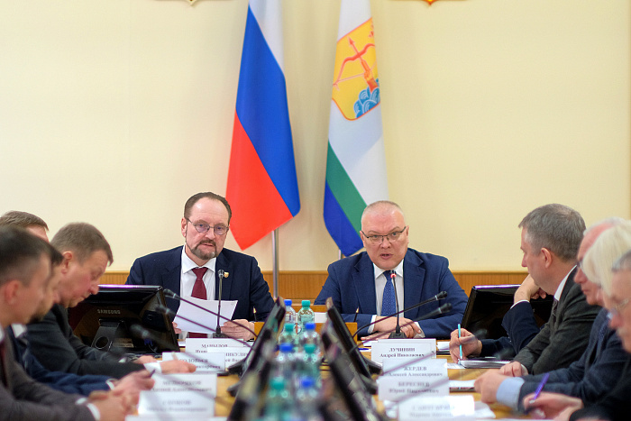 Руководитель Главгосэкспертизы России предложил создать в Кировской области инженерный центр