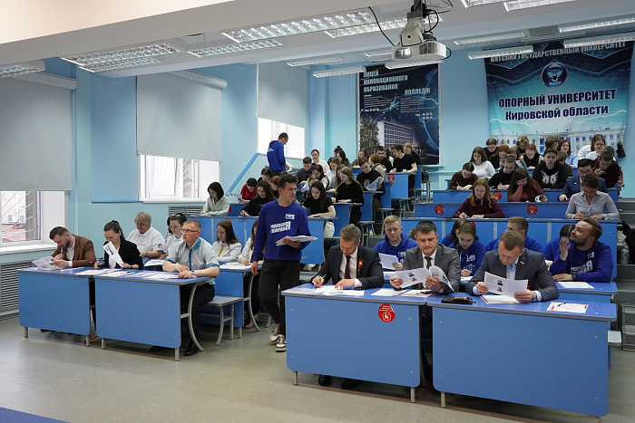 Более 6 тысяч жителей Кировской области написали «Диктант Победы»