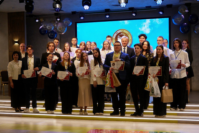 Школьник из Нолинска отправится на телеолимпиаду «Умницы и умники»