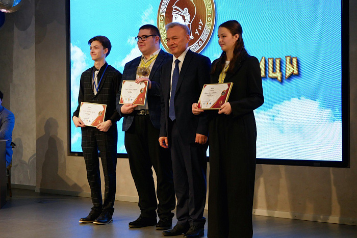 Школьник из Нолинска отправится на телеолимпиаду «Умницы и умники»