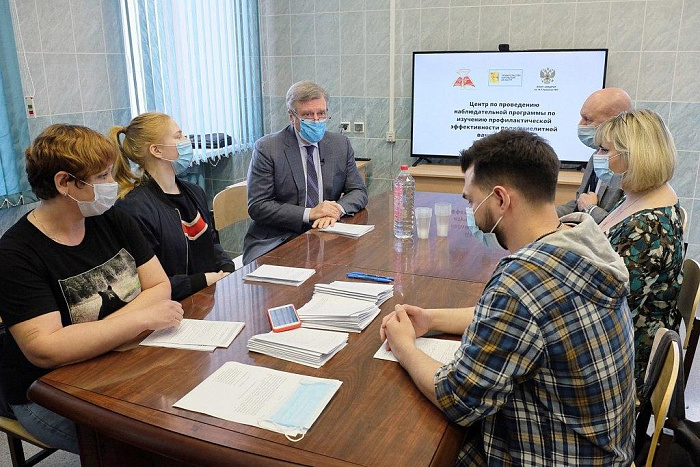 В Кировской области стартовала наблюдательная программа по профилактике заболевания COVID-19 с помощью вакцины от полиомиелита