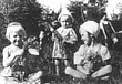 Ленинградские дети в Оричевском районе. 1942 г.